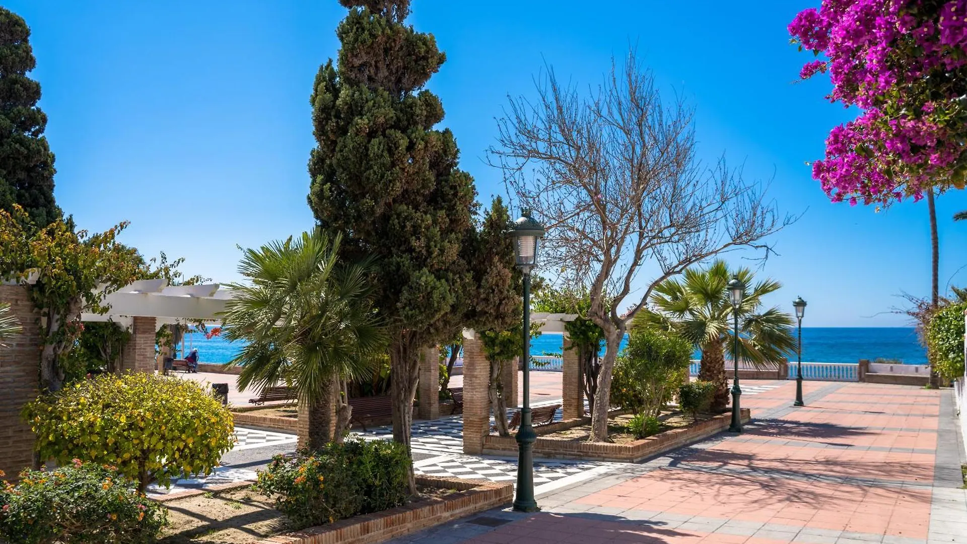 Torrecilla Sirena Beach Nerja
